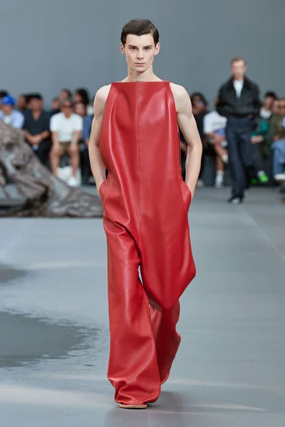 Look 49